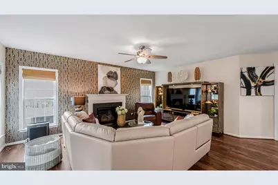 2098 Powells Landing Circle, Woodbridge, VA 22191 - Photo 9