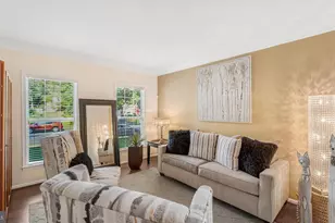 2098 Powells Landing Cir, Woodbridge, VA 22191 - Photo 11