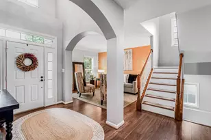 2098 Powells Landing Cir, Woodbridge, VA 22191 - Photo 3