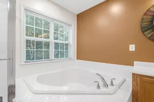2098 Powells Landing Cir, Woodbridge, VA 22191 - Photo 31