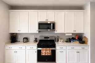 8296 Knight Station Way, Manassas, VA 20110 - Photo 9