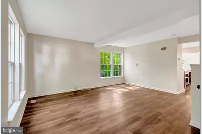 7057 Sauvage Lane, Gainesville, VA 20155 - Photo 5