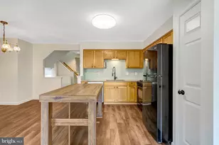 7057 Sauvage Ln, Gainesville, VA 20155 - Photo 15