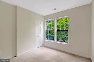 7057 Sauvage Ln, Gainesville, VA 20155 - Photo 29