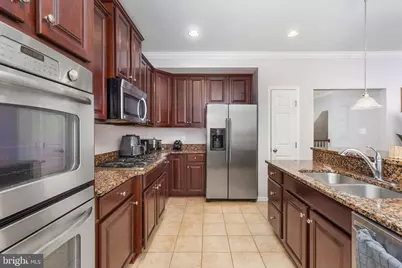 2714 Sheffield Hill Way, Woodbridge, VA 22191 - Photo 9