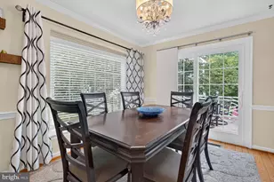 12831 Mill Brook Ct, Woodbridge, VA 22192 - Photo 9