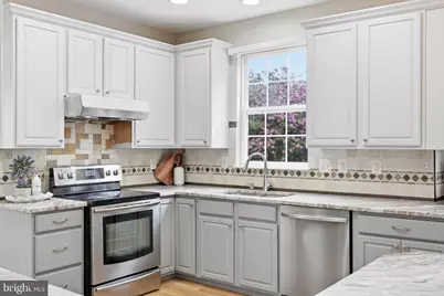 8159 Tenbrook Drive, Gainesville, VA 20155 - Photo 15