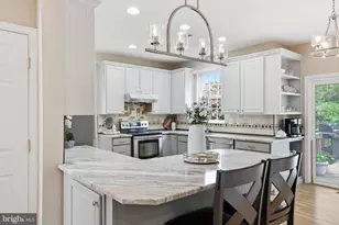 8159 Tenbrook Dr, Gainesville, VA 20155 - Photo 17