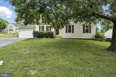 9571 Basilwood Drive, Manassas, VA 20110 - Photo 3