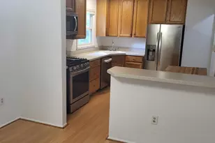 13416 Hillendale Dr, Woodbridge, VA 22193 - Photo 7