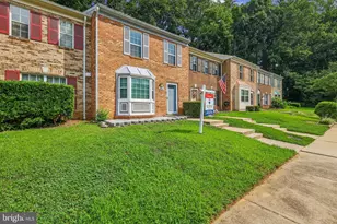 14061 Fallbrook Ln, Woodbridge, VA 22193 - Photo 3