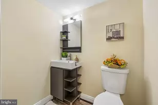 14061 Fallbrook Ln, Woodbridge, VA 22193 - Photo 7