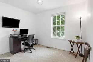 1914 Fort Monroe Ct, Dumfries, VA 22026 - Photo 17