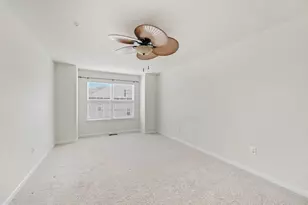 4722 Dane Ridge Cir, Woodbridge, VA 22193 - Photo 17