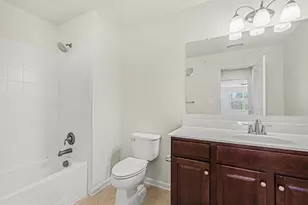 4722 Dane Ridge Cir, Woodbridge, VA 22193 - Photo 13