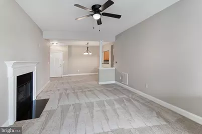 13890 Chelmsford Drive #305, Gainesville, VA 20155 - Photo 7