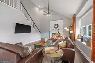 5221 Jacobs Creek Pl, Haymarket, VA 20169 - Photo 17