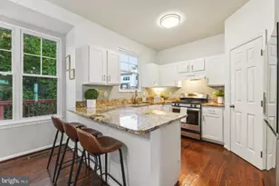 3942 Hartlake St, Woodbridge, VA 22192 - Photo 5