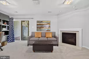 14248 Hunters Run Way, Gainesville, VA 20155 - Photo 7