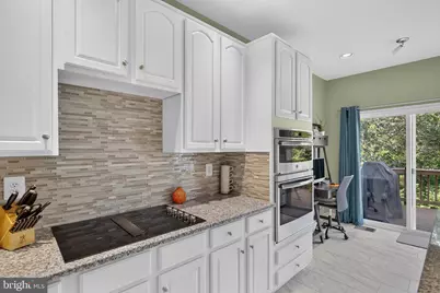 14248 Hunters Run Way, Gainesville, VA 20155 - Photo 19