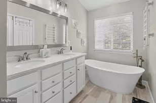 14248 Hunters Run Way, Gainesville, VA 20155 - Photo 23