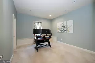 14298 Ladderbacked Dr, Gainesville, VA 20155 - Photo 39