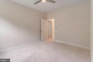 1988 Silver Sycamore Ln, Dumfries, VA 22026 - Photo 37