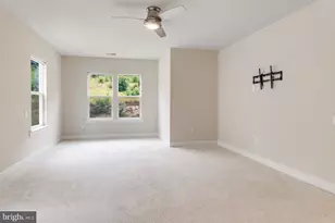 1988 Silver Sycamore Ln, Dumfries, VA 22026 - Photo 23