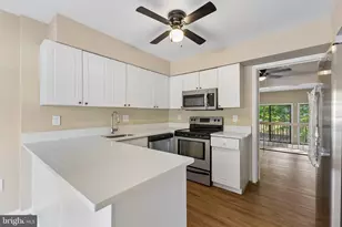 12789 Cara Dr, Woodbridge, VA 22192 - Photo 5