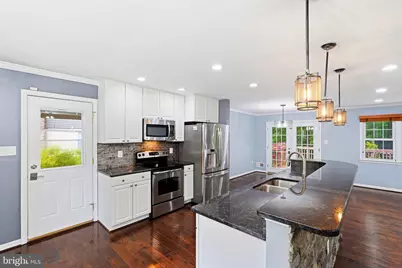 12017 William and Mary Circle, Woodbridge, VA 22192 - Photo 9