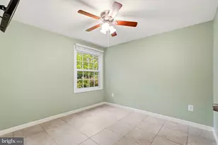 12017 William and Mary Cir, Woodbridge, VA 22192 - Photo 31