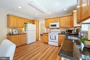 7727 Roseberry Farm Dr, Manassas, VA 20111 - Photo 17