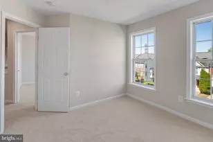 15519 Exmore Ct, Woodbridge, VA 22191 - Photo 29