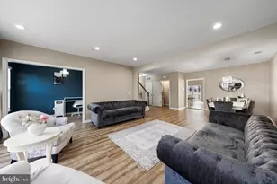 6159 Aster Haven Cir, Haymarket, VA 20169 - Photo 9