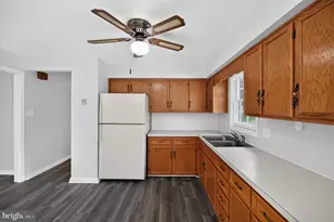 13996 Lakeview Dr, Gainesville, VA 20155 - Photo 11