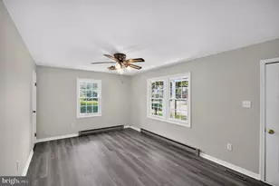 13996 Lakeview Dr, Gainesville, VA 20155 - Photo 7