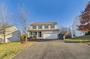 18213 Jillian Ln, Triangle, VA 22172 - Photo 1