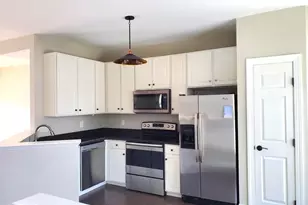 3983 Hartlake St, Woodbridge, VA 22192 - Photo 3