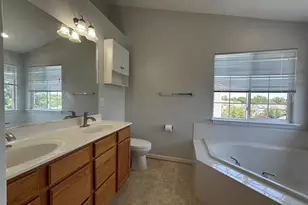 14361 Fallsmere Cir, Gainesville, VA 20155 - Photo 9