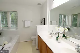 13017 Champlain Dr, Manassas, VA 20112 - Photo 31