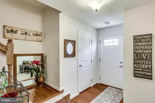 13557 Handel Pl, Gainesville, VA 20155 - Photo 3