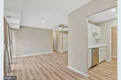 7589 Margate Court #201, Manassas, VA 20109 - Photo 7