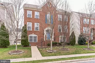 12582 Stone Circle, Woodbridge, VA 22192 - Photo 5