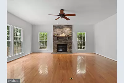 14203 Murphy Terrace, Gainesville, VA 20155 - Photo 17