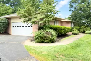 4800 Maurine Ct, Gainesville, VA 20155 - Photo 11