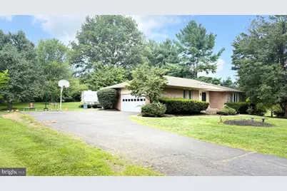 4800 Maurine Court, Gainesville, VA 20155 - Photo 3