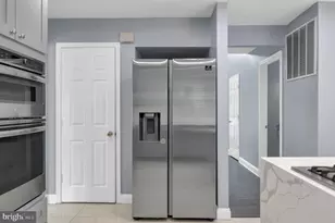 15704 Beau Ridge Dr, Woodbridge, VA 22193 - Photo 13