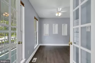 15704 Beau Ridge Dr, Woodbridge, VA 22193 - Photo 9