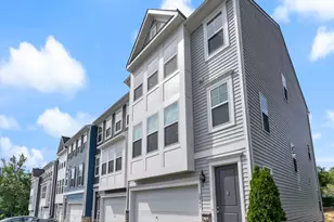18277 Summit Pointe Dr, Triangle, VA 22172 - Photo 5