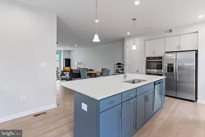 18277 Summit Pointe Drive, Triangle, VA 22172 - Photo 13